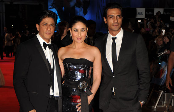  Royal ignore: Former best friends, Shah Rukh Khan and Arjun Rampal avoid each other